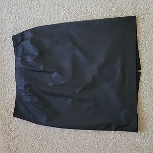 NWOT Susan Graver faux leather ponte skirt. Sz 12